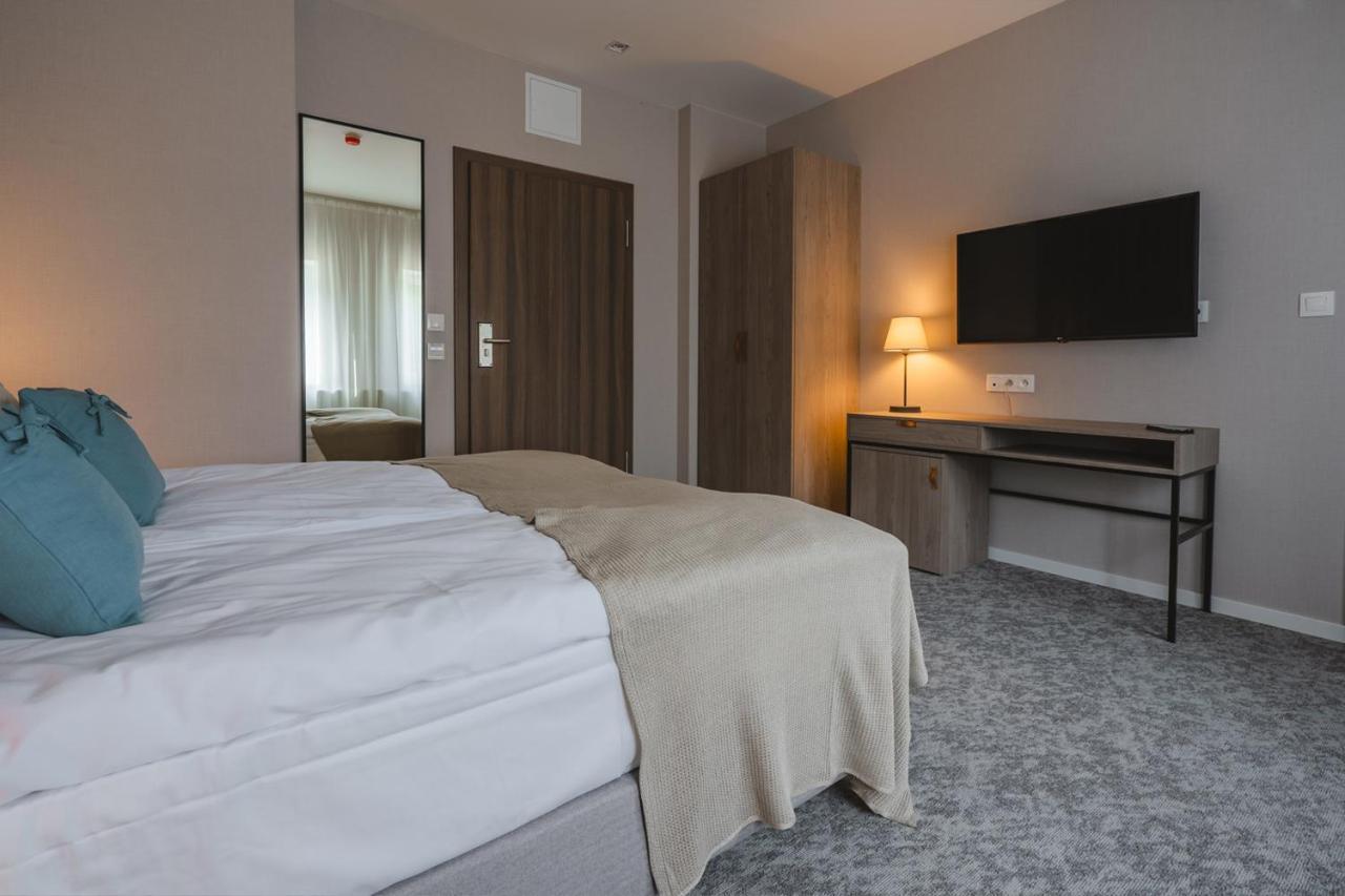 Hotel Odpocznia Resort I Las Jaracz Buitenkant foto